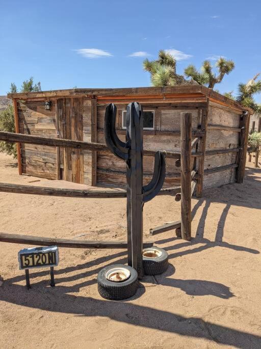 Chasing The Moon: Expansive Tub Views Near Pappy'S Villa Pioneertown Exterior photo